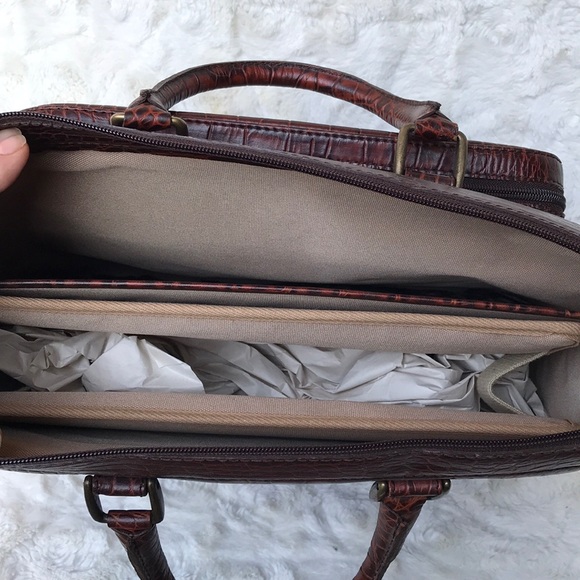 New French 1946 Briefcase with Laptop Sleeve. - Picture 7 of 8